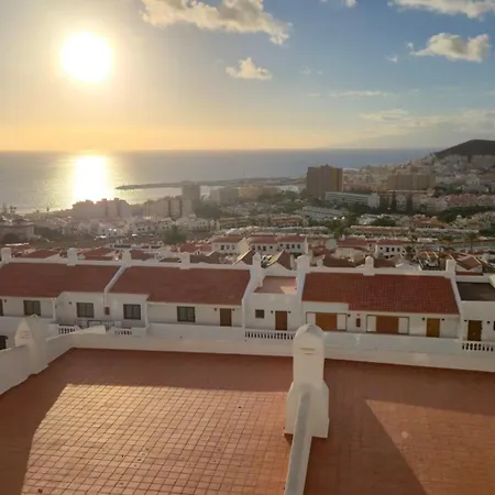 Port Royale Ocean Views Cristianos Lägenhet *